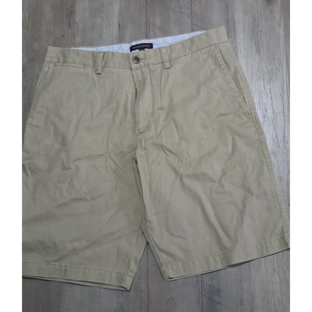 Banana Republic Tan Khaki Chino Shorts Men Sz 33 (10